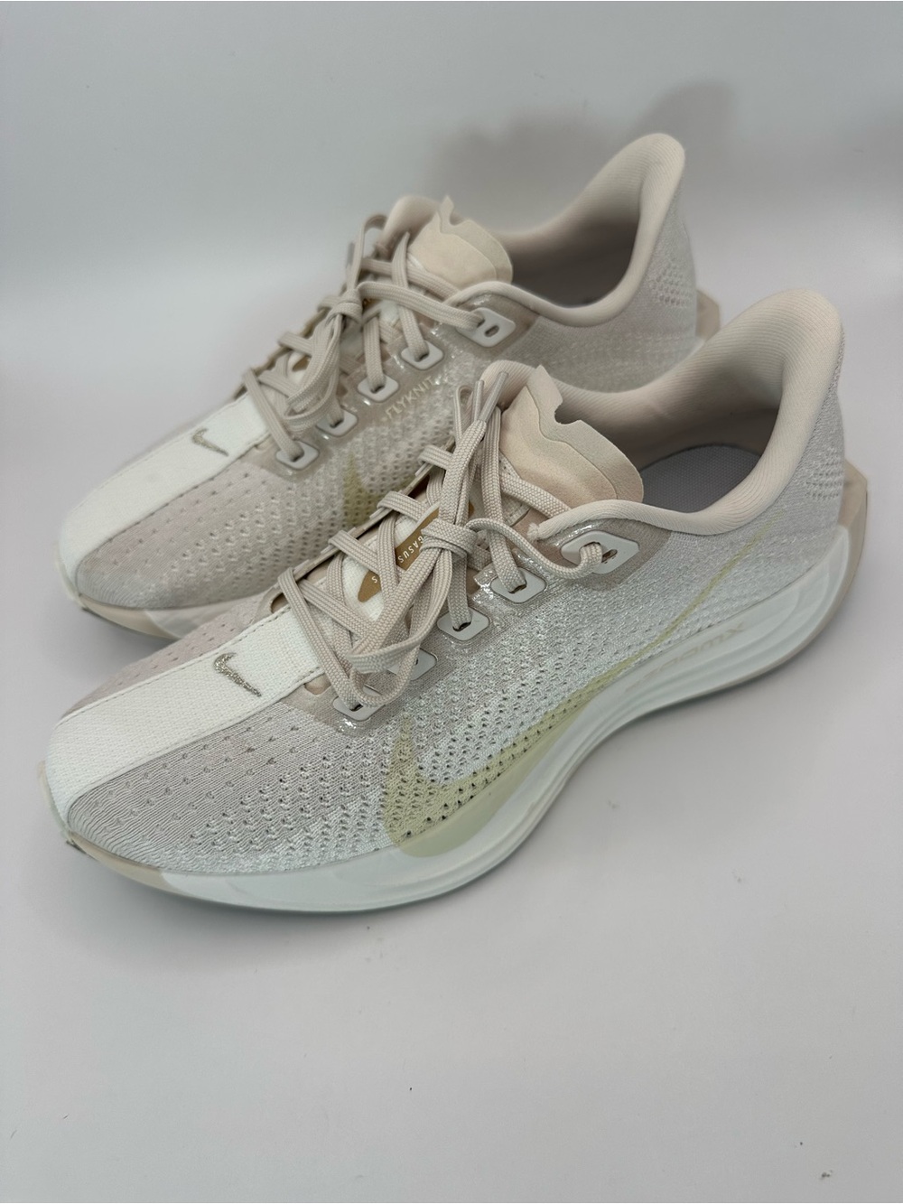 Nike Womens Pegasus Plus Orewood Coconut Milk Shoes Sz 9- FQ7261-100
